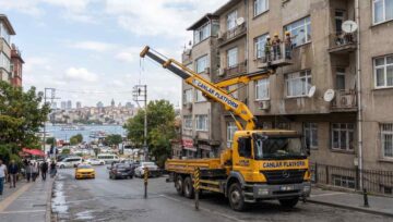 Cephe Derz Onarımında Sepetli Vinç Kullanımı